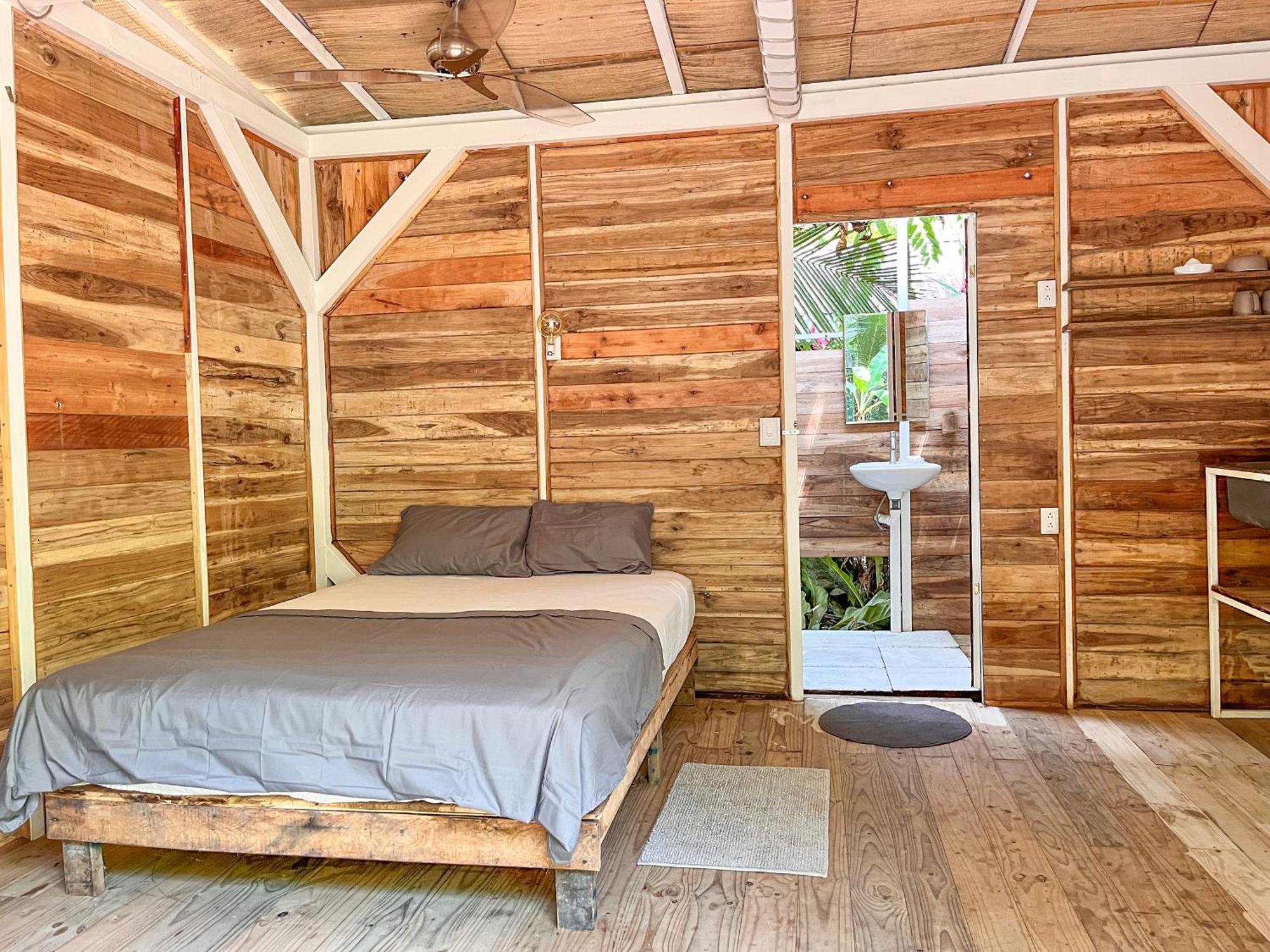 ウビタ Nomadic Surf Campホステル エクステリア 写真