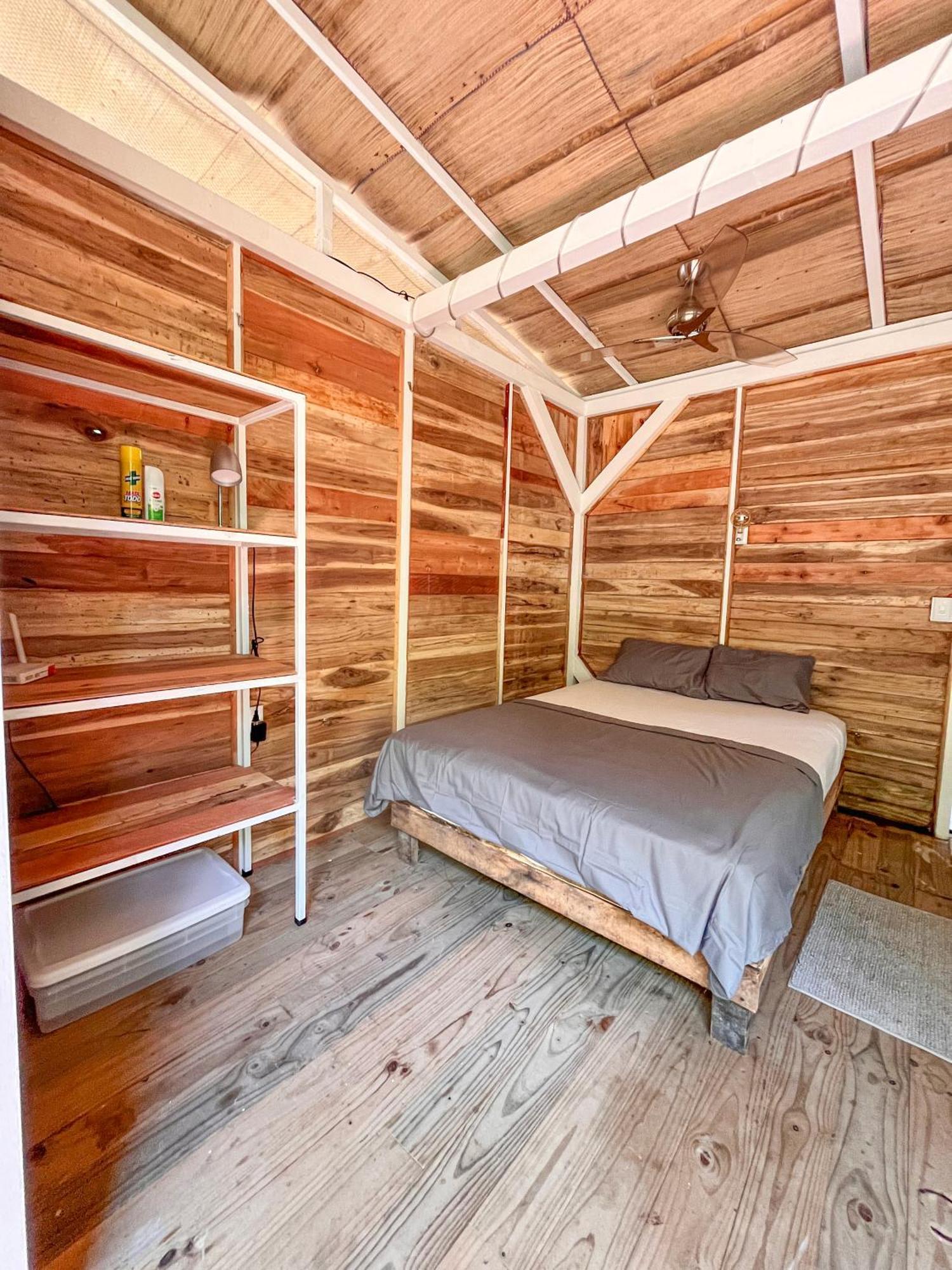 ウビタ Nomadic Surf Campホステル エクステリア 写真